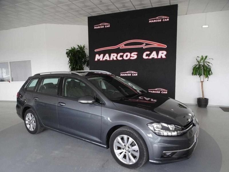 Usado VW Golf VII 115 HP (84 kW) 2019 Cinzento Carrinha