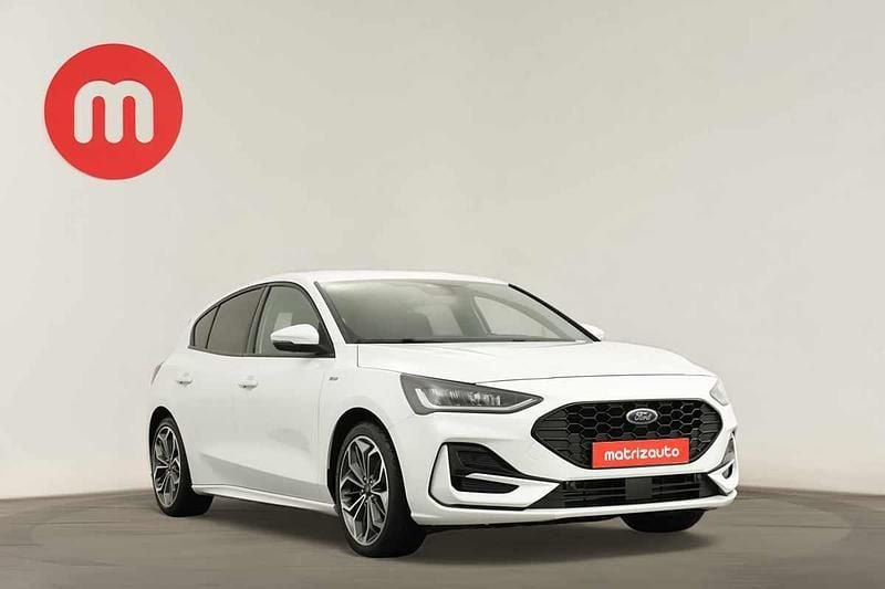 Branco Usado 2023 Ford Focus | € 20.499 (Preço justo) - Imagem 1/4