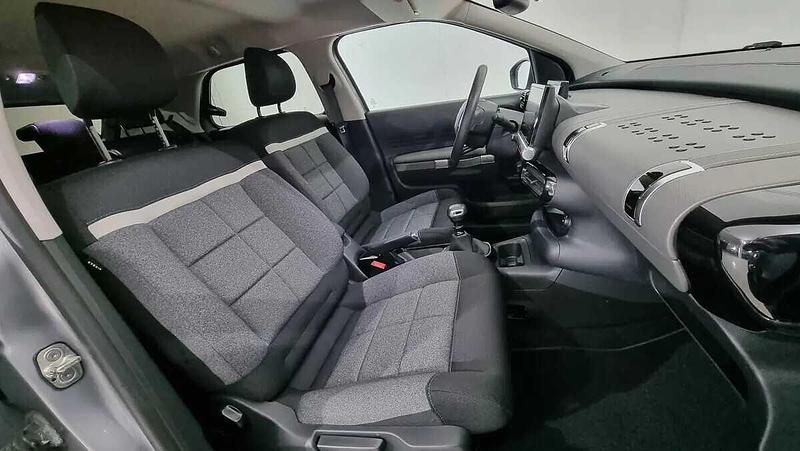 Usado Citroën C4 Cactus 102 HP (75 kW) 2020 Cinzento Citadino
