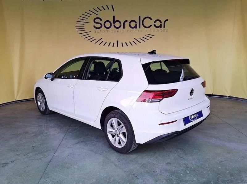 Branco Usado 2022 VW Golf VIII Life | € 21.000 (Preço justo) - Imagem 1/3