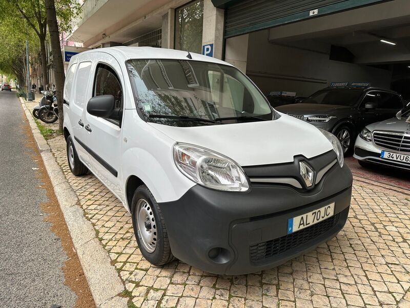 Branco Usado 2021 Renault Kangoo Monovolume | € 14.750 (Preço justo) - Imagem 1/4