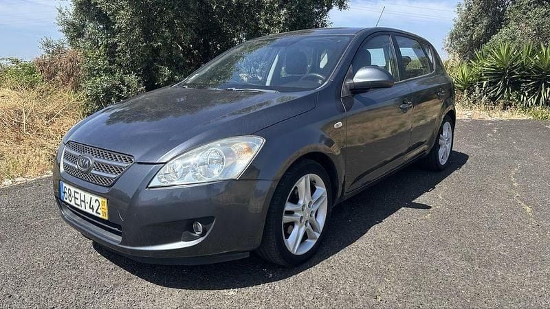 Usado 2007 Kia Ceed Sedan | € 3.250 - Imagem 1/4