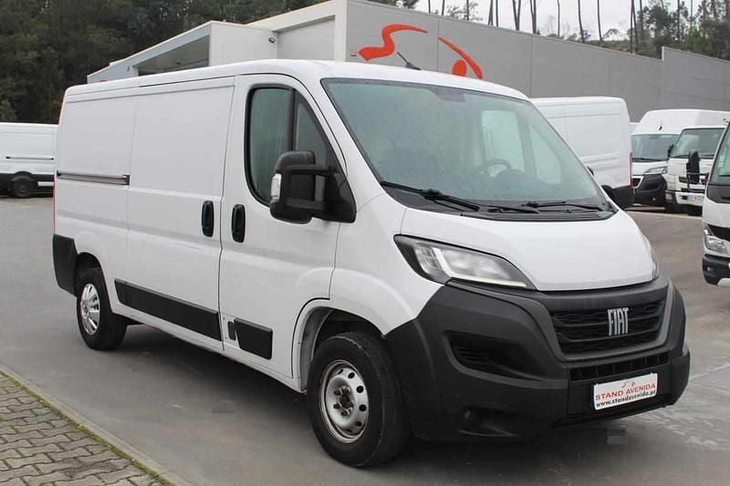 Usado Fiat Ducato 120 HP (88 kW) 2022 Branco Van