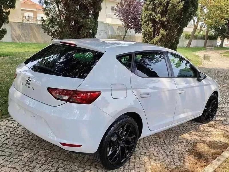 Usado Seat Leon Ecomotive 150 HP (110 kW) 2014 Branco