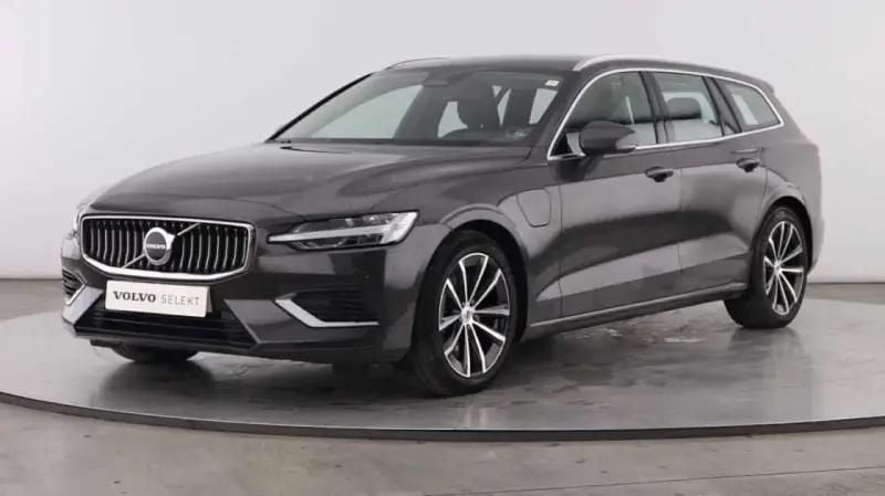 Cinzento Usado 2024 Volvo V60 Carrinha | € 43.000 (Bom preço) - Imagem 1/4