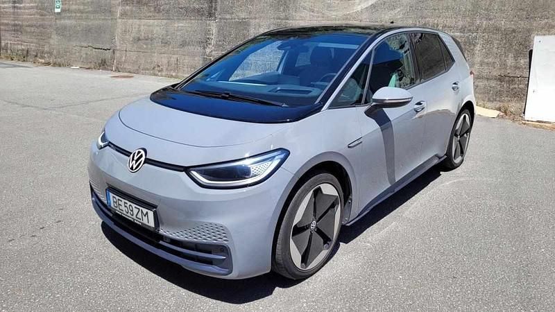 Cinzento Usado 2021 VW ID.3 Pro Performance Citadino | € 25.000 (Preço elevado) - Imagem 1/4