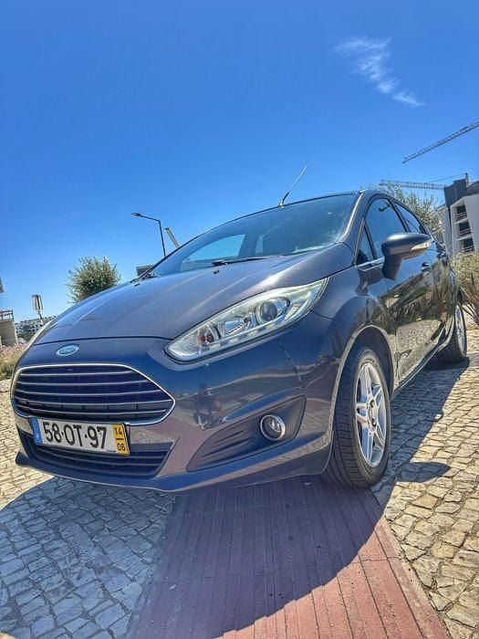 Usado 2014 Ford Fiesta Titanium Citadino | € 5.500 (Super Preço) - Imagem 1/4