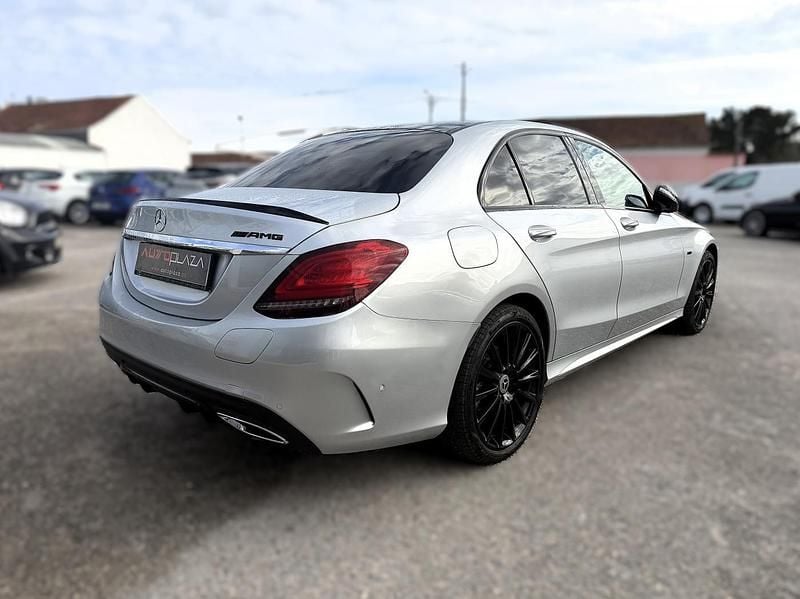 Usado Mercedes C300 306 HP (225 kW) 2021 Cinza Sedan