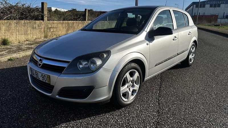 Usado 2006 Opel Astra Sedan | € 2.790 (Preço justo) - Imagem 1/4