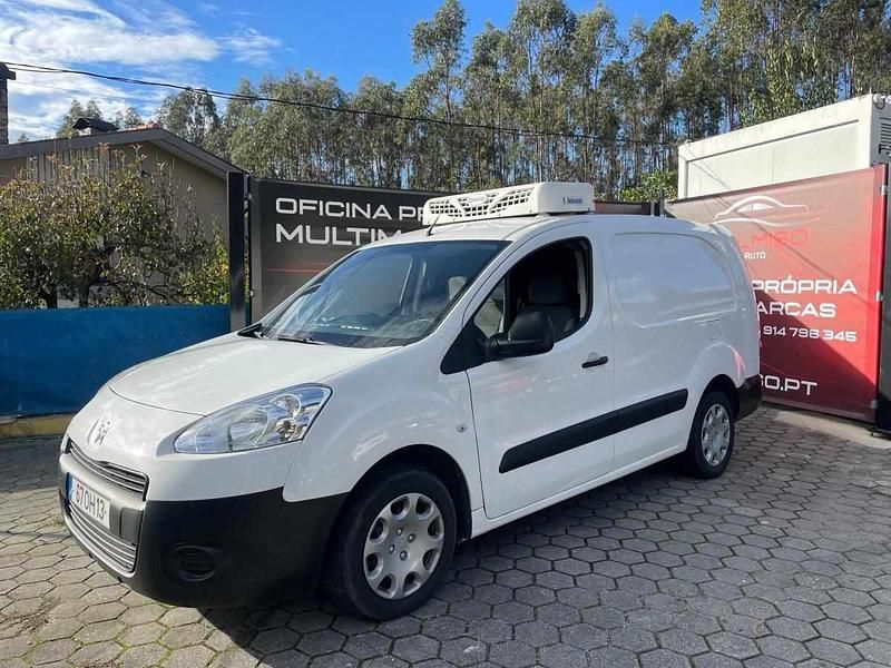 Branco Usado 2014 Peugeot Partner Monovolume | € 10.950 - Imagem 1/4