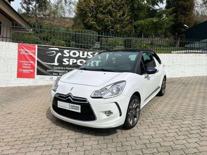 Branco Usado 2015 Citroën DS3 Chic Citadino | € 8.990 (Preço justo) - Imagem 1/4