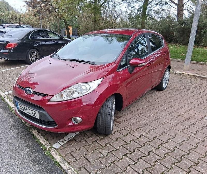Usado 2011 Ford Fiesta Sedan | € 5.500 (Preço justo) - Imagem 1/4