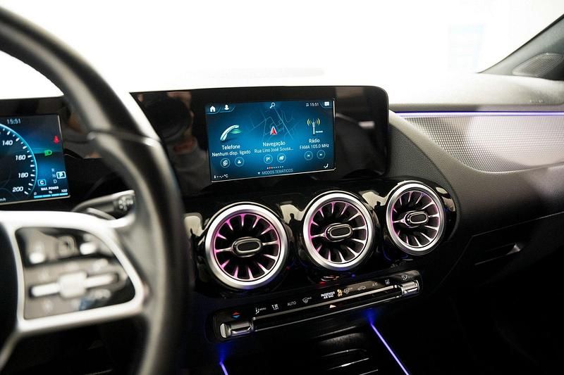 Usado Mercedes EQA250 Progressive 139 kW (190 HP) 2021 Branco SUV