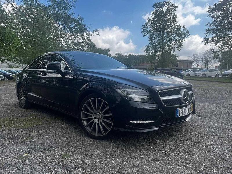 Usado 2012 Mercedes CLS350 Sedan | € 25.000 - Imagem 1/4