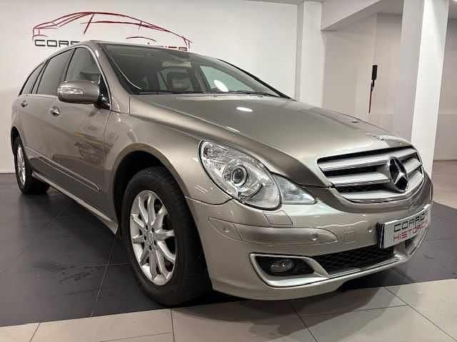 Usado Mercedes R320 224 HP (164 kW) 2007 Cinzento Monovolume