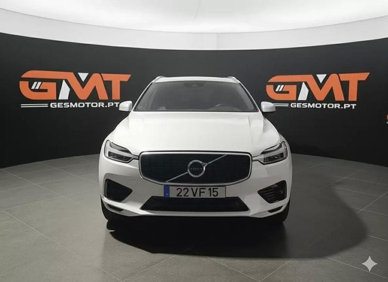 Branco Usado 2018 Volvo XC60 R-Design SUV | € 31.490 (Preço justo) - Imagem 1/4