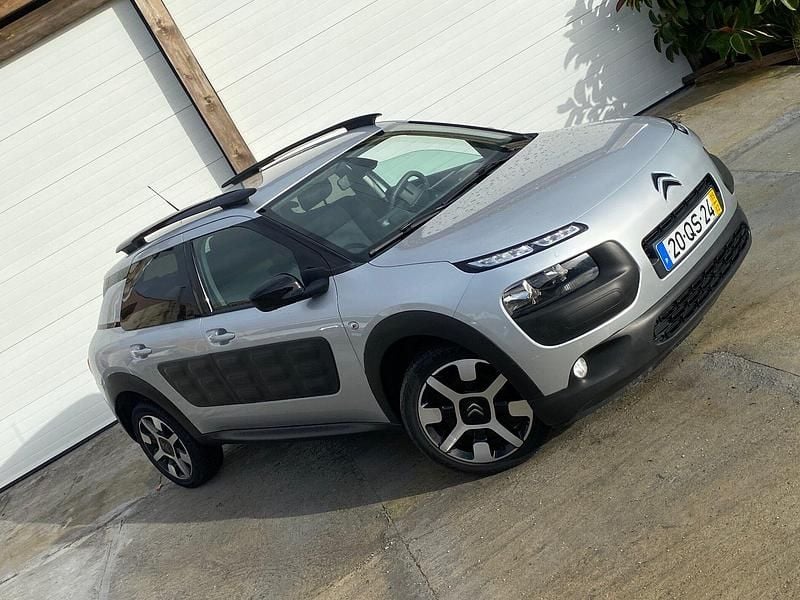 Usado Citroën C4 Feel 82 HP (60 kW) 2012 Cinza