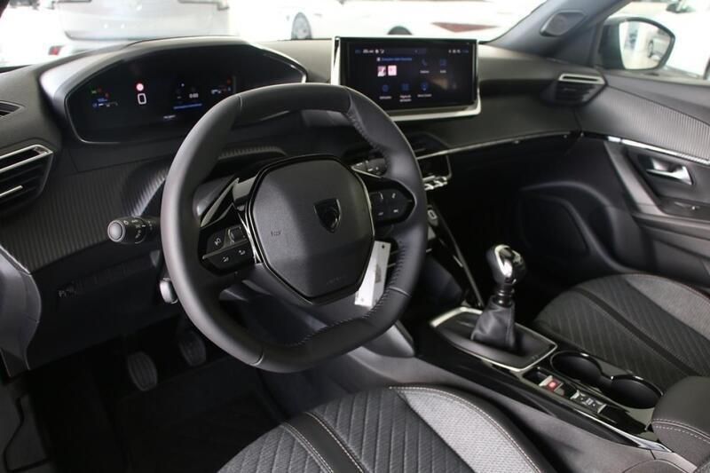 Cinzento Novo 2024 Peugeot 2008 Allure SUV | € 29.900 (Caro) - Imagem 1/1