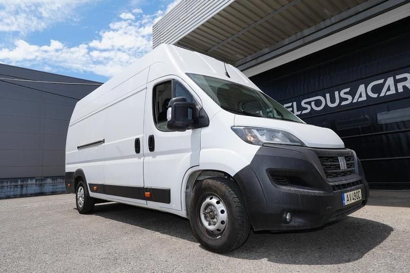 Branco Usado 2022 Fiat Ducato Van | € 26.000 (Preço justo) - Imagem 1/4