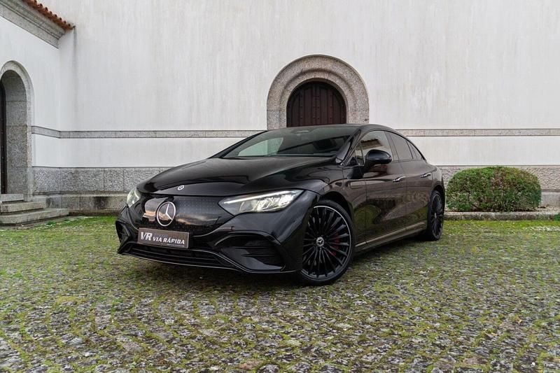 Preto Usado 2023 Mercedes EQE350 AMG line Sedan | € 51.900 (Preço justo) - Imagem 1/4