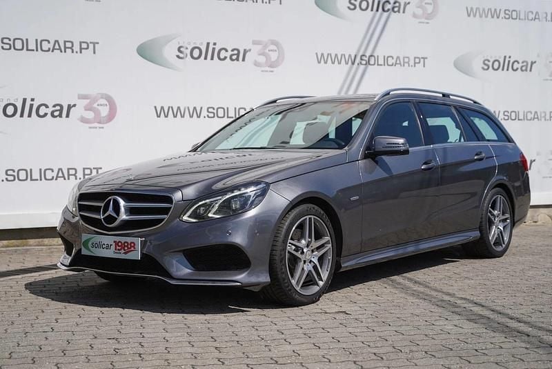Cinza Usado 2016 Mercedes E250 AMG Carrinha | € 21.500 (Super Preço) - Imagem 1/4