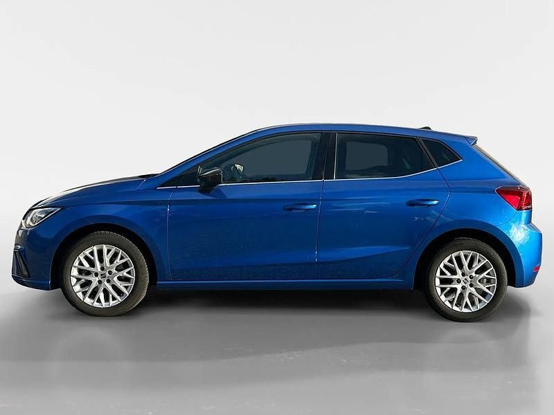 Usado Seat Ibiza XCELLENCE 110 HP (80 kW) 2021 Azul Citadino
