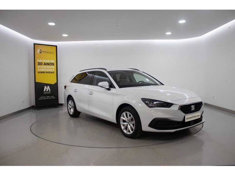 Branco Usado 2024 Seat Leon ST Carrinha | € 30.580 (Preço elevado) - Imagem 1/4