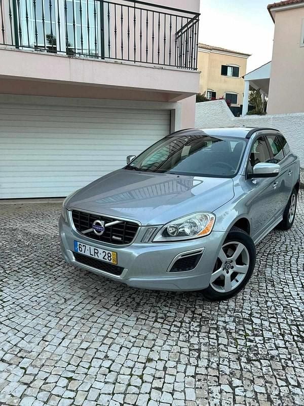 Usado Volvo XC60 163 HP (119 kW) 2011 Cinzento SUV