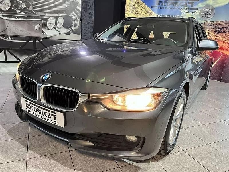 Cinzento Usado 2015 BMW 320 Advantage Carrinha | € 14.800 (Preço justo) - Imagem 1/4