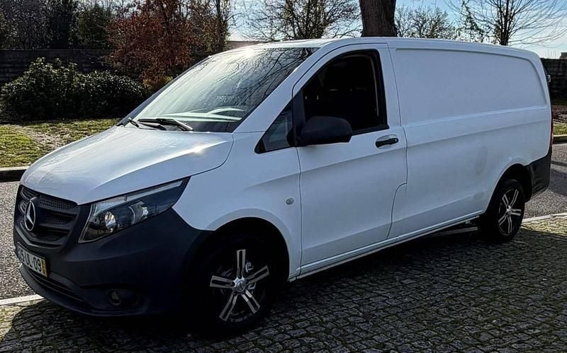 Branco Usado 2018 Mercedes Vito Van | € 20.490 (Super Preço) - Imagem 1/1