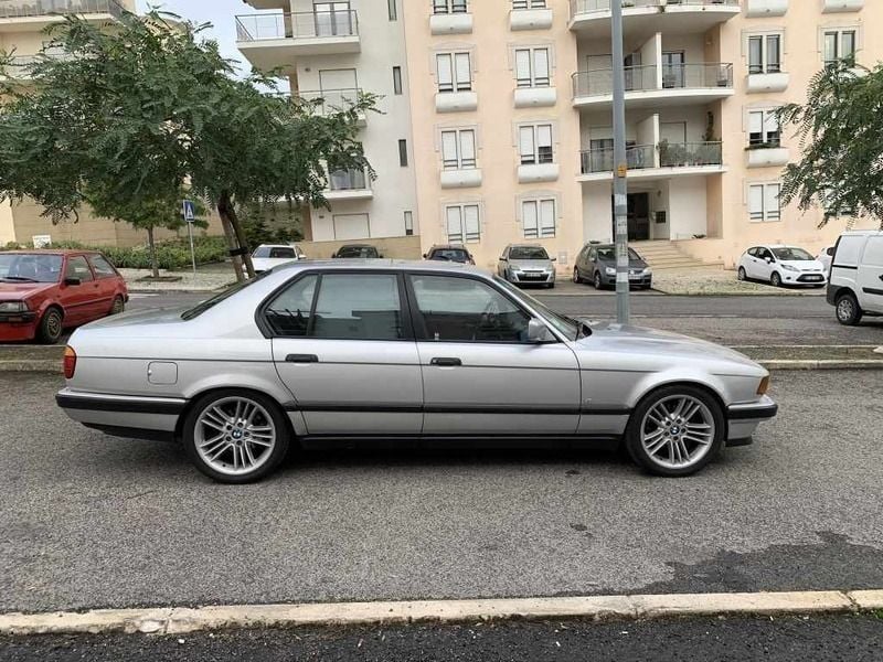 Usado BMW 730 218 HP (160 kW) 1994 Cinzento Sedan