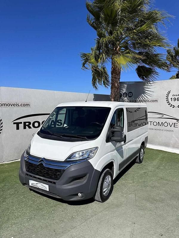 Branco Usado 2016 Citroën Jumper Monovolume | € 24.900 - Imagem 1/4