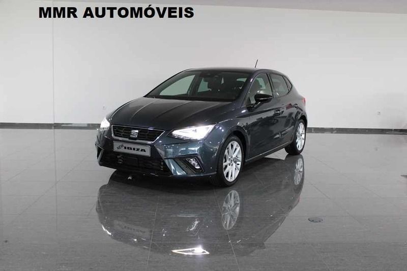 Cinza Usado 2021 Seat Ibiza FR Citadino | € 17.990 (Preço justo) - Imagem 1/4