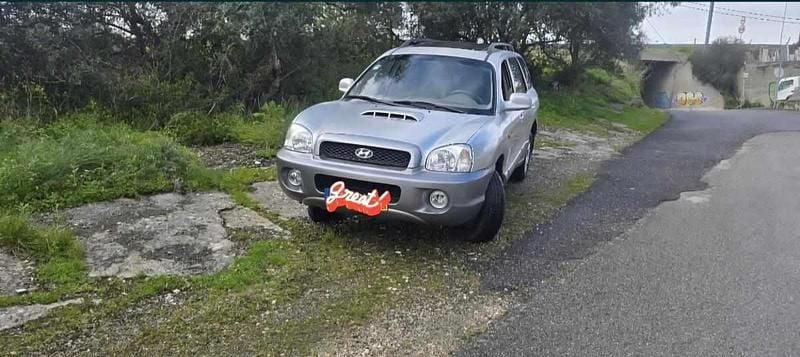 Cinzento Usado 2002 Hyundai Santa Fe SUV | € 2.550 - Imagem 1/4