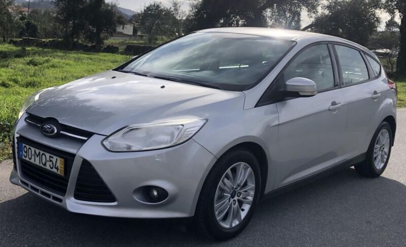 Cinza Usado 2012 Ford Focus | € 7.900 (Preço justo) - Imagem 1/4