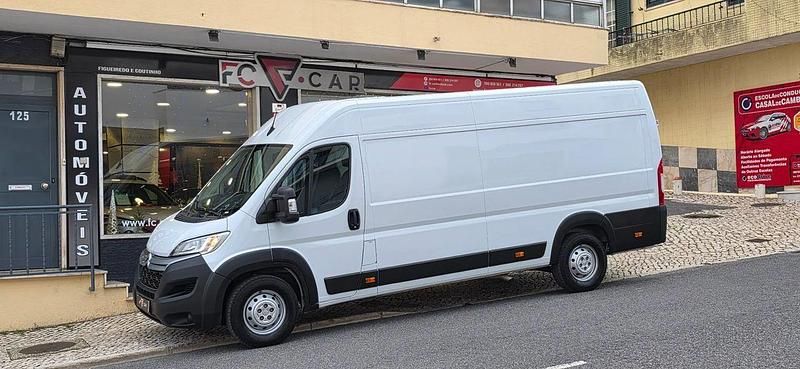 Branco Usado 2024 Citroën Jumper Monovolume | € 28.750 (Preço justo) - Imagem 1/4