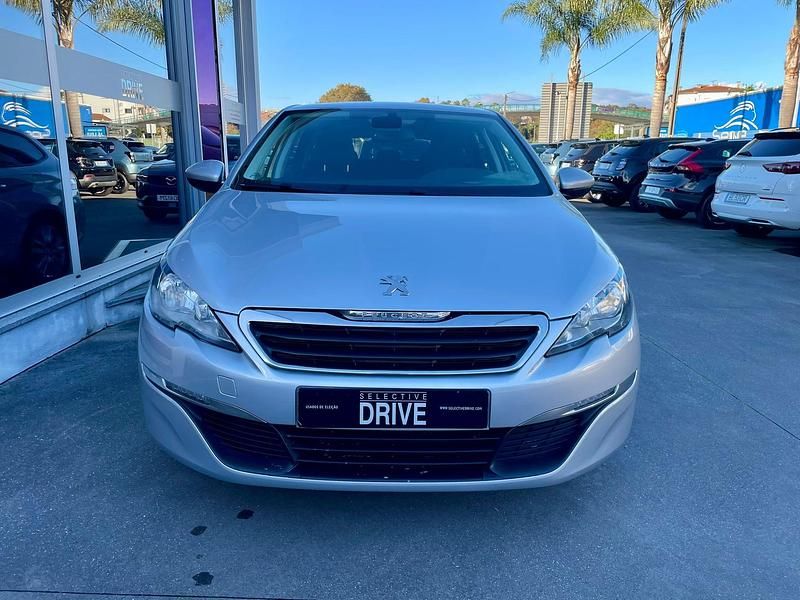 Usado Peugeot 308 Allure 120 HP (88 kW) 2017 Cinza Carrinha