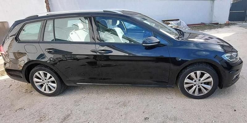 Usado VW Golf VII 116 HP (85 kW) 2017 Preto Carrinha