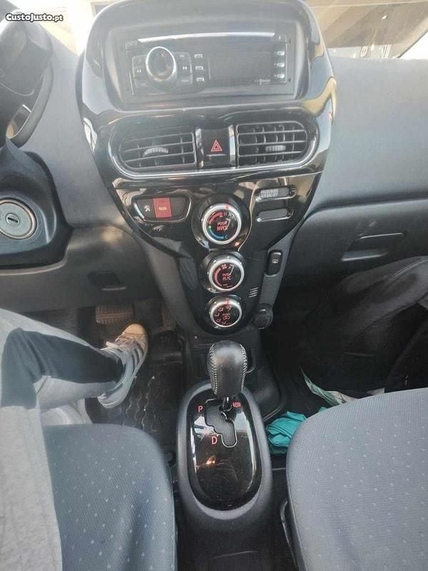 Usado Peugeot iON 36 kW (50 HP) 2011 Branco Citadino