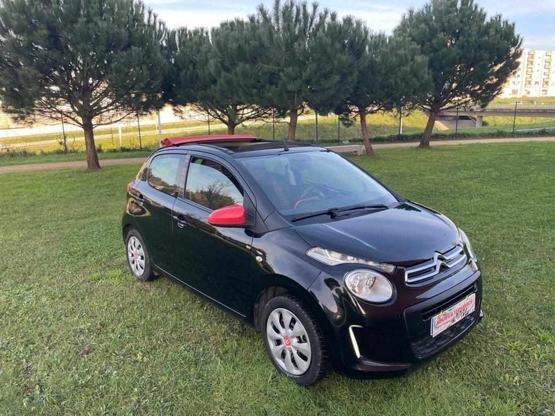 Usado Citroën C1 72 HP (52 kW) 2015 Preto Citadino