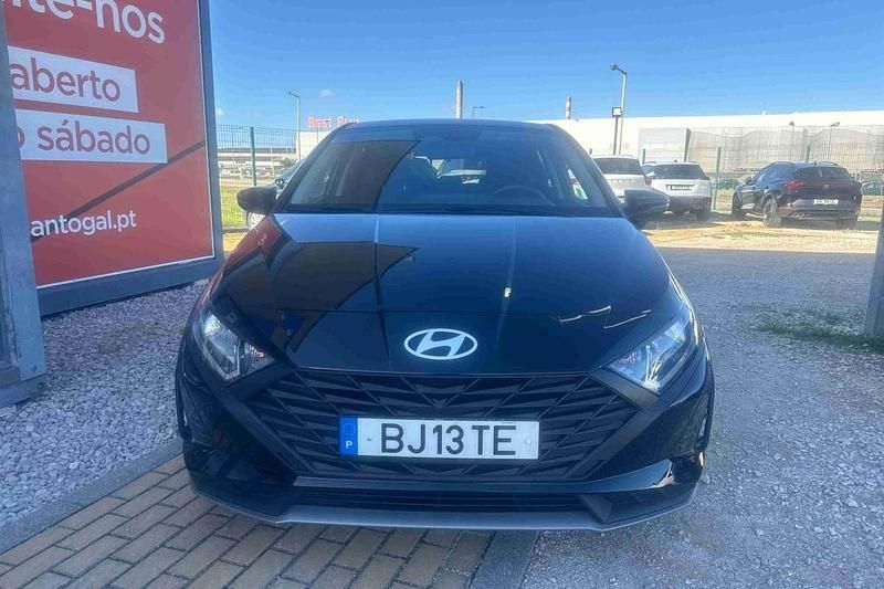 Usado Hyundai i20 Comfort 84 HP (61 kW) 2024 Preto Citadino