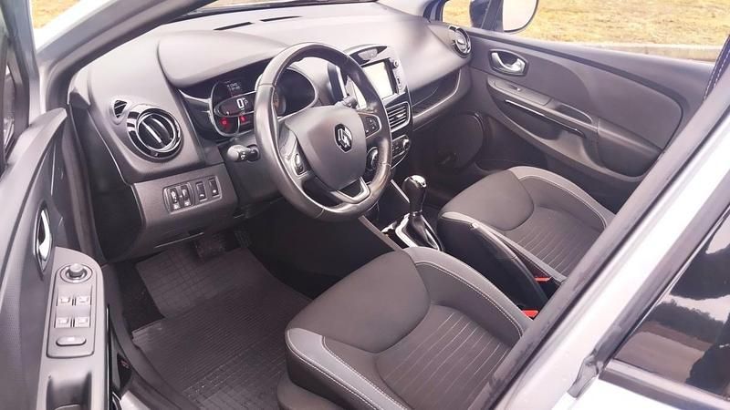 Usado Renault Clio IV 90 HP (66 kW) 2015 Cinzento