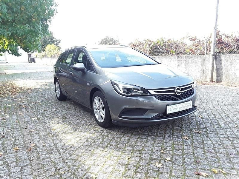 Cinza Usado 2017 Opel Astra Dynamic Carrinha | € 8.900 (Bom preço) - Imagem 1/4