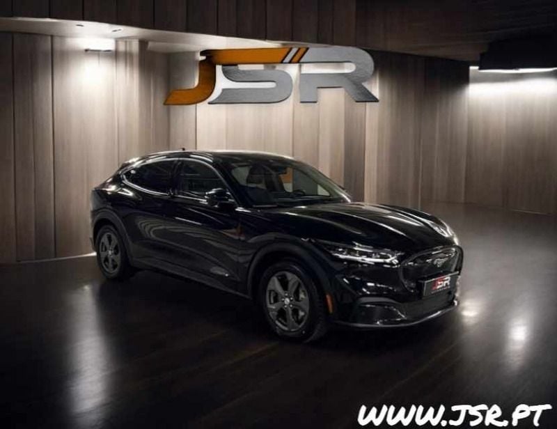 Preto Usado 2021 Ford Mustang Mach-E SUV | € 37.890 - Imagem 1/4