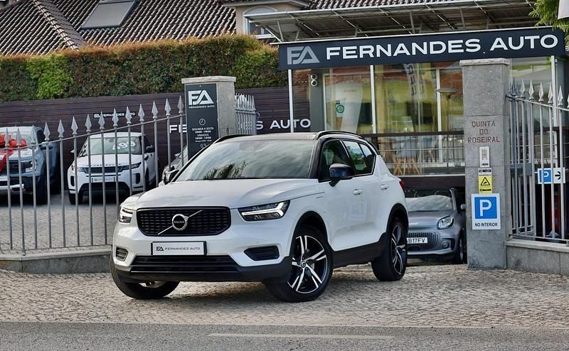 Branco Usado 2021 Volvo XC40 Inscription SUV | € 28.990 (Preço elevado) - Imagem 1/4