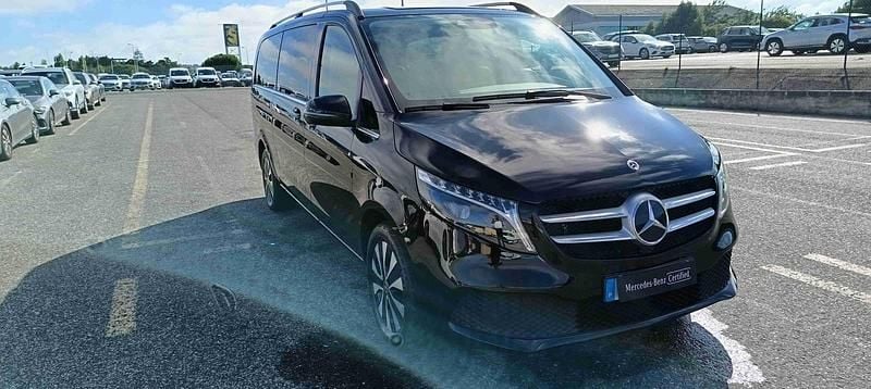 Preto Usado 2023 Mercedes V250 Avantgarde Monovolume | € 67.490 (Preço justo) - Imagem 1/4