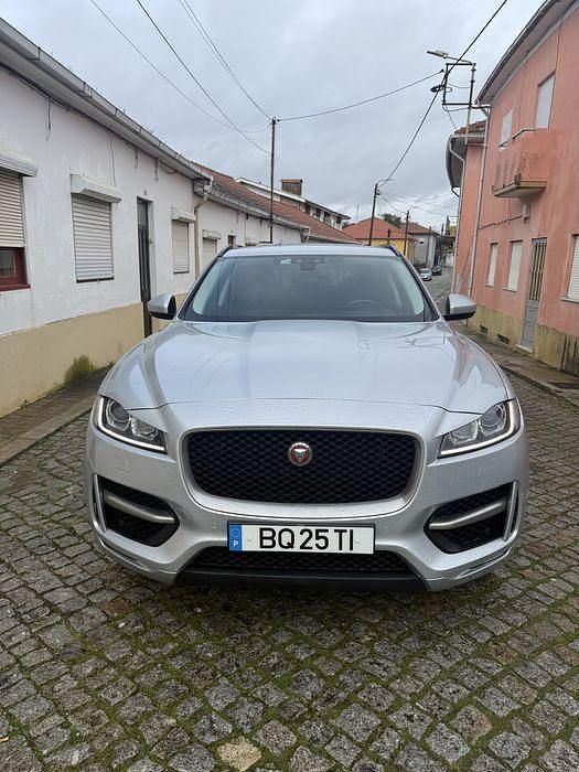 Usado 2018 Jaguar F-Pace R-Sport SUV | € 28.500 (Caro) - Imagem 1/4