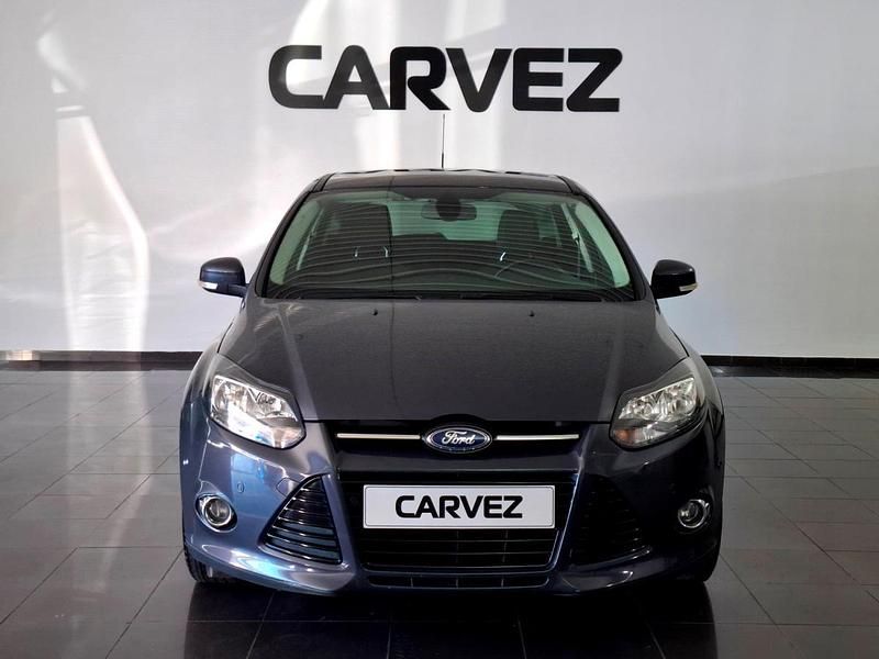 Usado Ford Focus 115 HP (84 kW) 2013 Cinzento