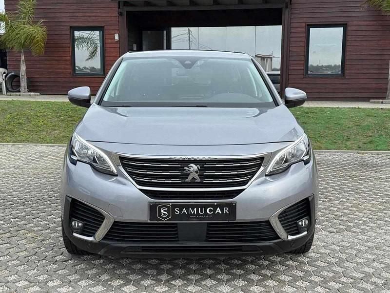 Usado Peugeot 5008 131 HP (96 kW) 2020 Cinzento Citadino