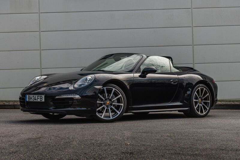 Preto Usado 2015 Porsche 911 Carrera 4 Cabriolet Black Edition Cabrios | € 99.990 - Imagem 1/4